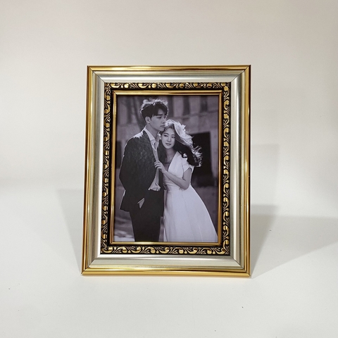 Khung Ảnh Để Bàn 3707B