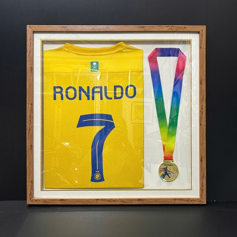 Khung Áo Đấu Kèm Huy Chương Ronaldo 7 Al Nassr