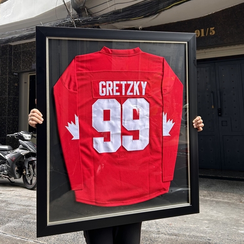 Khung áo đấu Gretzky 99
