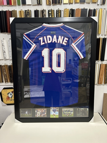 Khung Áo Zidane 10