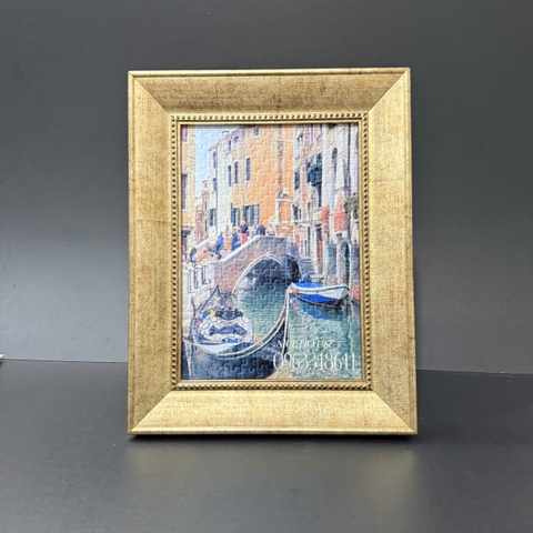 Khung Tranh Ghép Vàng Xước T600