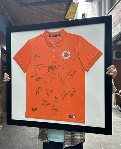 Khung áo đấu màu cam