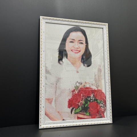 Khung tranh Đính Đá chân dung 518TVS