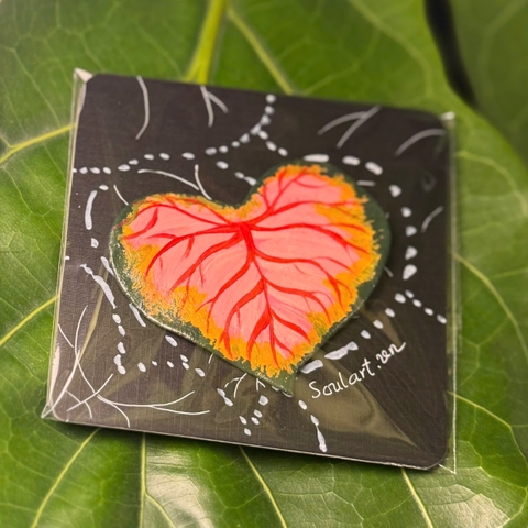 NAM CHÂM CHIẾC LÁ