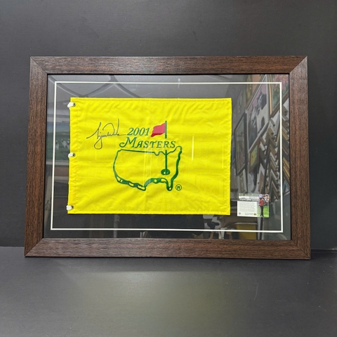 KHUNG NỀN ĐEN BO ĐEN F5VAN