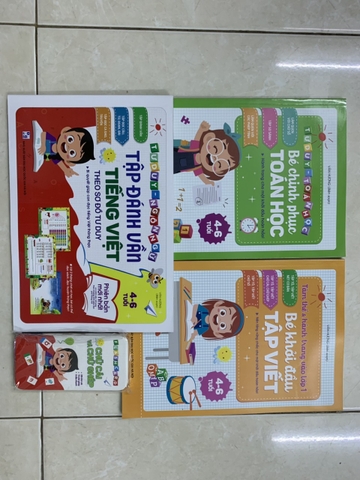 Combo 3 quyển Tập Đánh Vần Tiếng Việt Phiên Bản Tương Tác, Bé khởi Đầu Tập Viết và Bé Chinh Phục Toán Học combo 3 cuốn kèm thẻ
