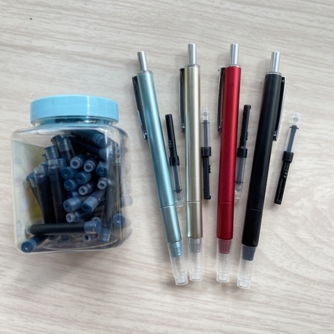 combo 4 bút máy bấm ngòi EF + hộp 50 ống mực không xóa màu Xanh Đen