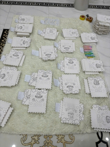 Thiệp tô màu gấp 3D  nhân ngày 8/3, 20/10, 20/11