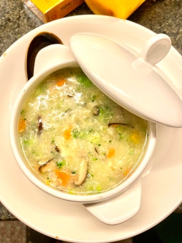 CHICKEN CREAM SWEET CORN SOUP