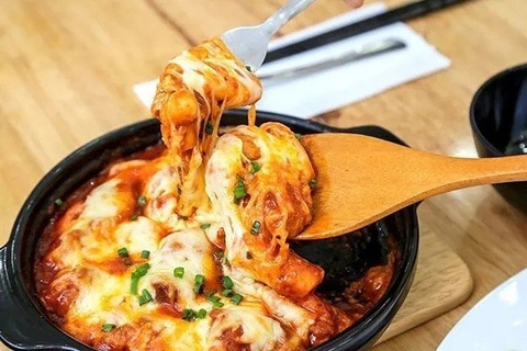 FRIED RICE WITH VIETNAMESE PRAWN AND PINEAPPLE & CHEESE