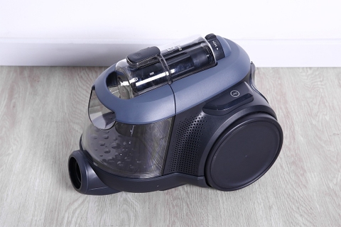 Máy hút bụi Electrolux dạng hộp  EFC71611