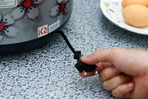 Nồi cơm điện nắp gài Sharp 1.8 lít KS-NR181STV-SS - Thái Lan