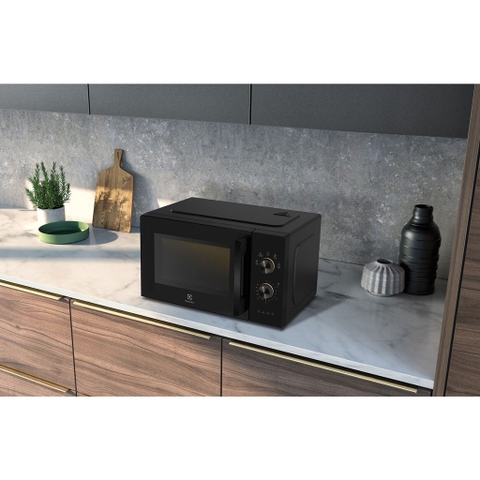 Lò vi sóng Electrolux 23 lít EMM23K22B