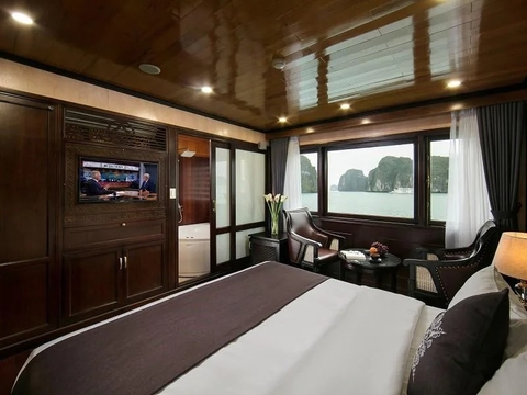 Noble Suite