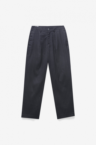 Quần Vải Nam Kẻ Sọc Dọc Form Slim Crop