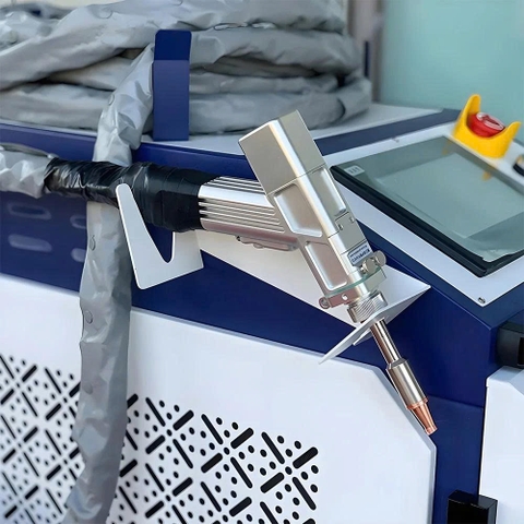 Máy Làm Sạch Laser Fiber 1500W–3000W Cầm Tay – Tẩy Gỉ, Tẩy Sơn Công Nghiệp