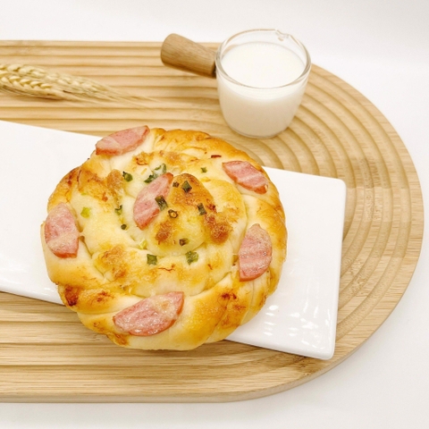 Bánh Mì Xúc Xích Ruốc