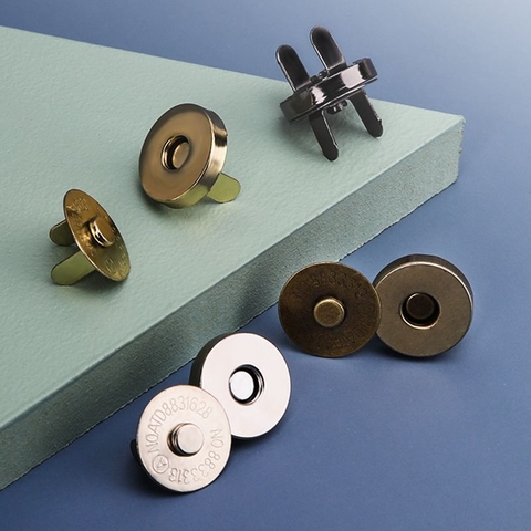 Nút Hít Ghim (Bán Cặp)