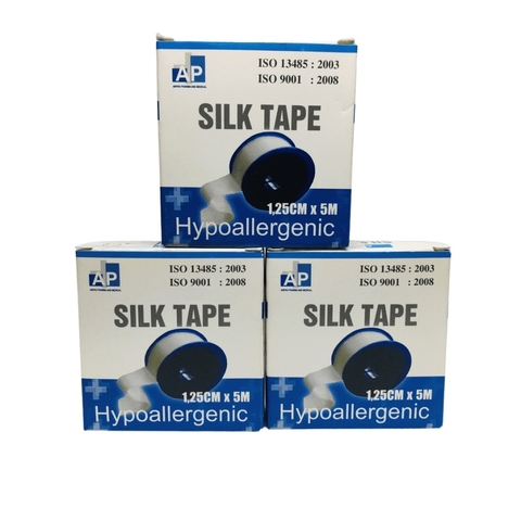 BĂNG DÍNH Y TẾ BẰNG LỤA ( SILK TAPE) 1,25 CM *5 M