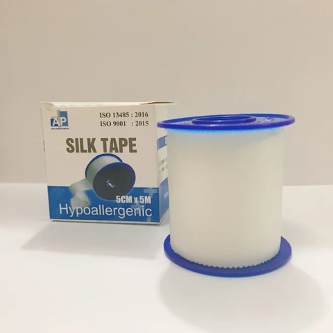 BĂNG DÍNH Y TẾ BẰNG LỤA ( SILK TAPE) 5 CM *5 M