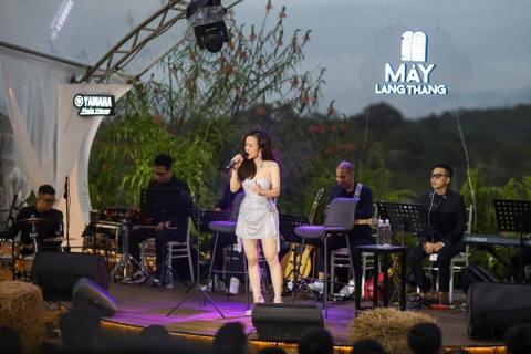 Mây lang thang Đà Lạt