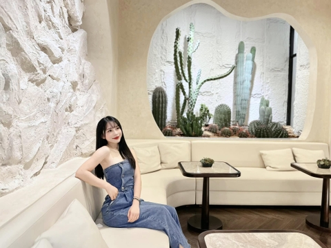 CÀ PHÊ HOA XƯƠNG RỒNG