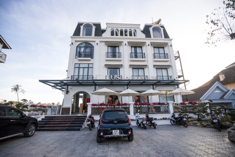 STILLUS BOUTIQUE HOTEL