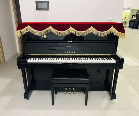 YAMAHA U1H