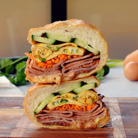 Bacon and Eggs Rollz