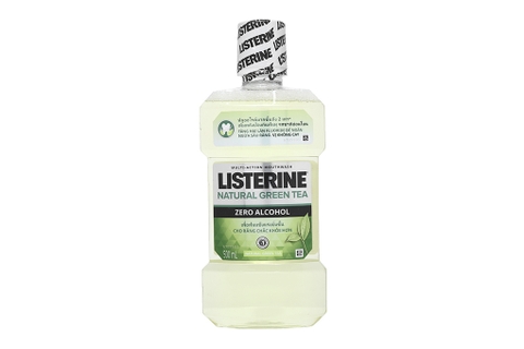 Nước súc miệng Listerine Natural Green Tea không cay chai 500ml