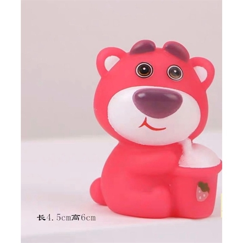 Gấu Dâu Hồng Ôm Bình (nhựa mềm)