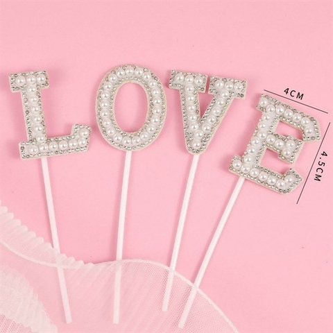 Chữ LOVE Ngọc - trắng