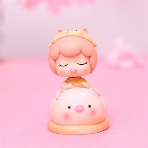 Bé Ngồi Heo Hồng