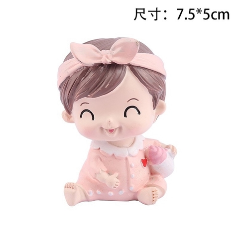 Bé Gái Bình Sữa Nơ Hồng