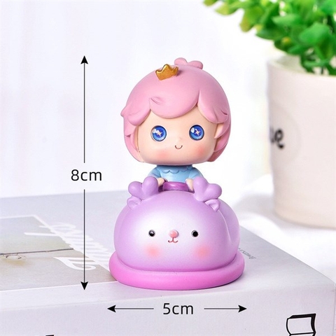 Bé Ngồi Hươu Tím