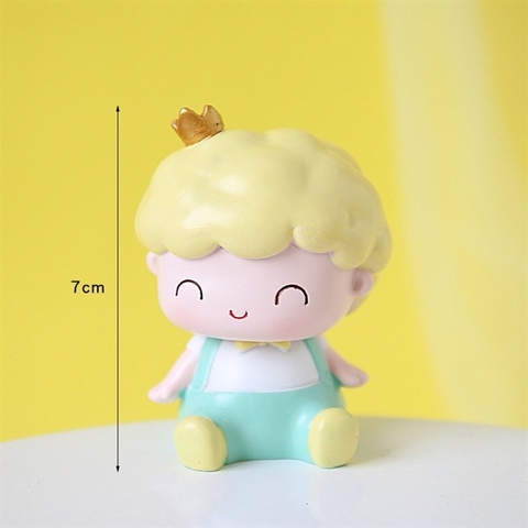 Bé Trai Tóc Ngắn