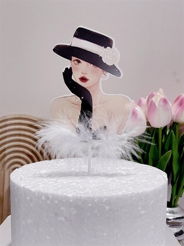 Thẻ Cô Gái Đội Mũ Gắn Lông (sét)