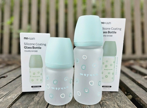 Bình sữa Thủy tinh tráng silicon Moyuum Hàn Quốc phiên bản Happy More 150ml/240ml - Chính hãng