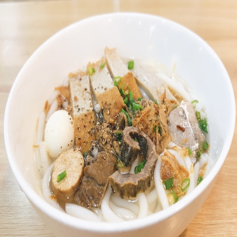 BÁNH CANH CHẢ LÒNG CÁ