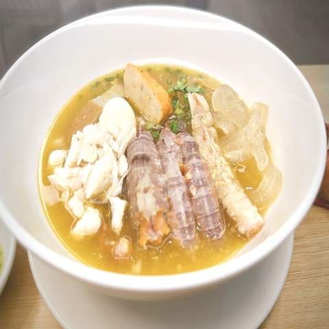 Bánh canh CUA TÔM TÍT GẠCH
