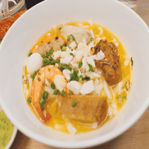 Bánh canh Cua- Đặc biệt