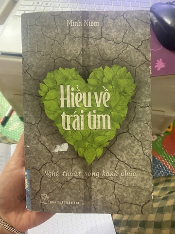 Hiểu Về Trái Tim ( bìa hơi bị sờn)