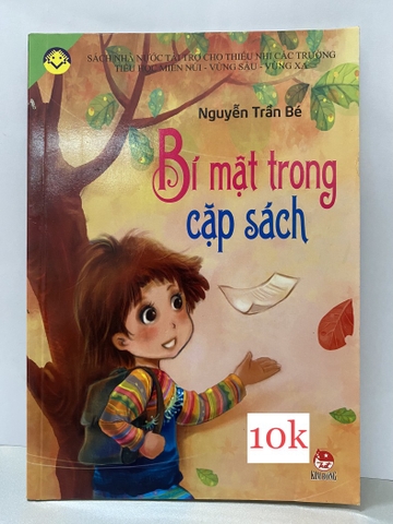 Bí Mật Trong Cặp Sách