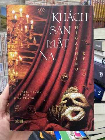 Khách Sạn Mặt Nạ Đêm Trước Lễ Hội Hoá Trang- Higashino Keigo