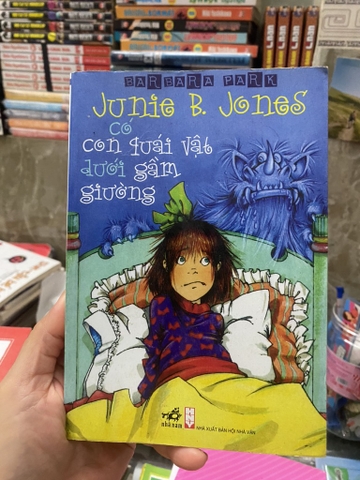 Junie B.Jones Có Con Quái Vật Dưới Gầm Giường