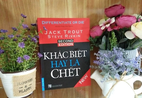 Khác Biệt Hay Là Chết (Tái Bản 2017)