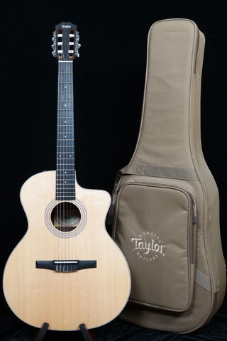 Guitar classic Taylor 214CE-N (2nd) like new