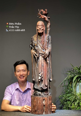Tượng Ngài La Hán Trường Mi gỗ Trắc Đẹp