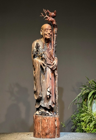 Tượng Ngài La Hán Trường Mi gỗ Trắc Đẹp