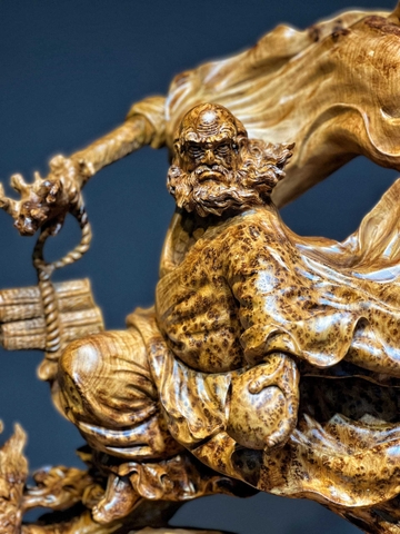 Tượng Đạt Ma hàng long dáng thế múa võ gỗ nu ngọc am đẹp